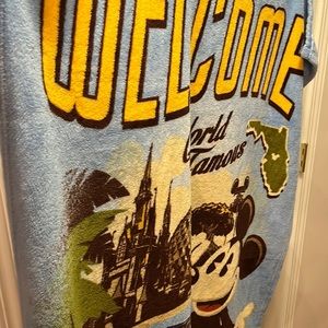 Welcome to Disney World plush throw blanket, never used, smoke-free home